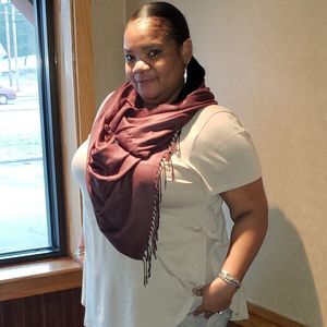 Meet your Posher, Angela